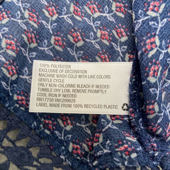 Knox Rose Floral Oversized Flowy Spaghetti Strap Blouse Navy Crochet Hem Small - Picture 9 of 10